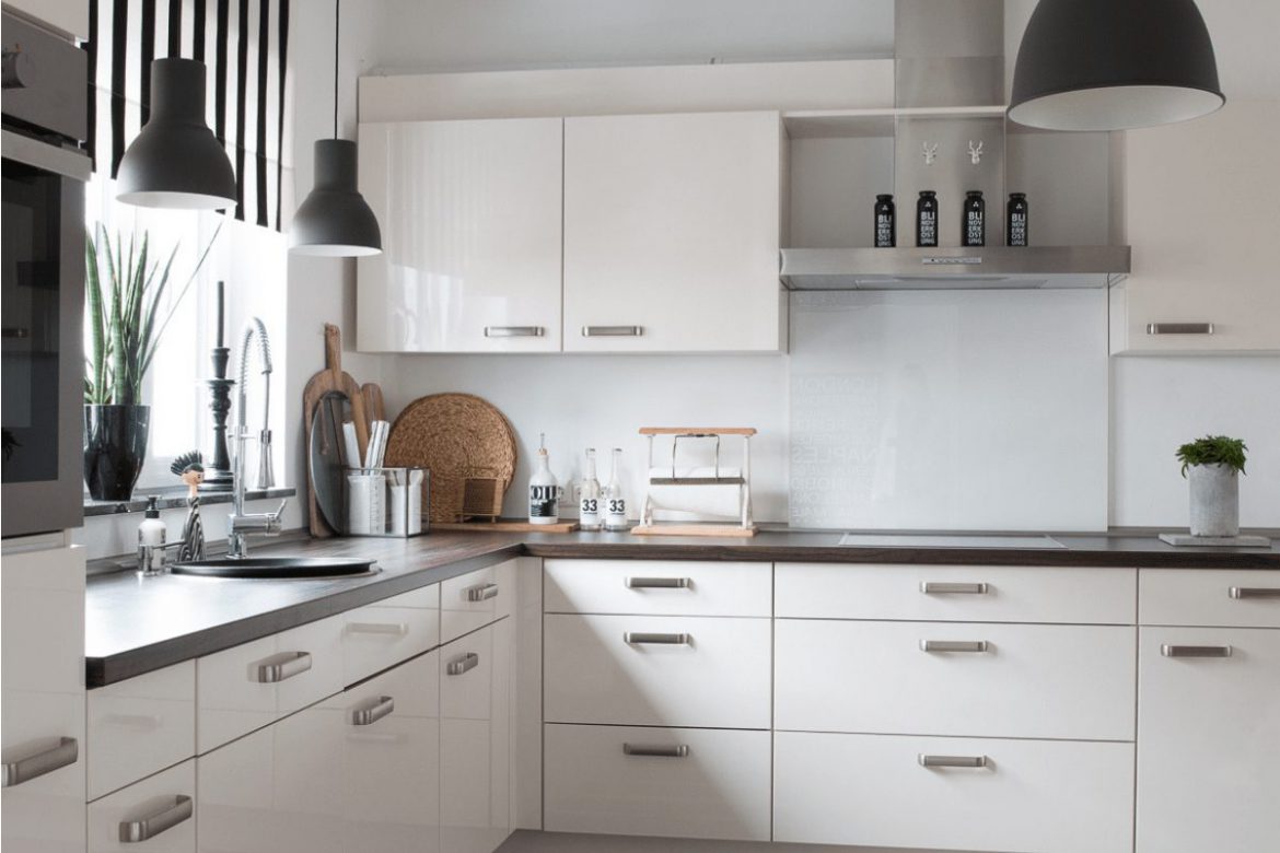 Küche-einrichten-vorher-Küchenideen-Küchenprojekt-Umgestaltung-Makeover-Küchenfronten-folieren