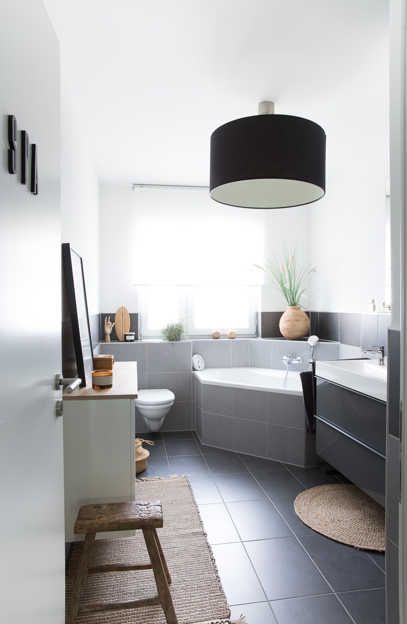 Günstiges Badezimmer Umstyling | Tipps zu Farben, Bad-Accessoirs und Planzen | Raumkrönung - Wohnblog, Wohnberatung & Einrichtungstipps
