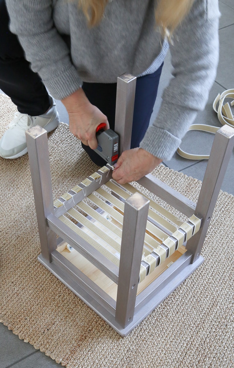 Hocker für ein hyggeliges Zuhause selbermachen I IKEA Hack I Raumkrönung I Einrichtungstipps & Wohnberatung